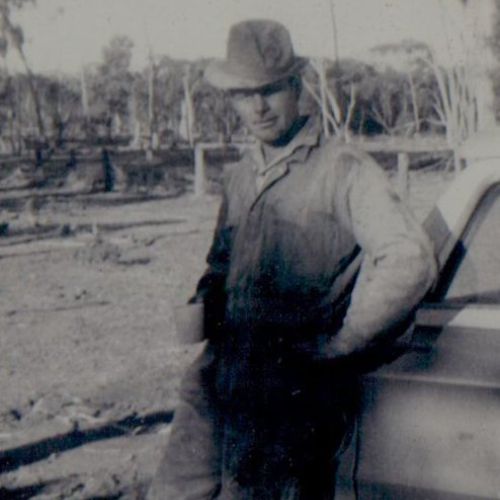 Gordon Bruce Strudwick1