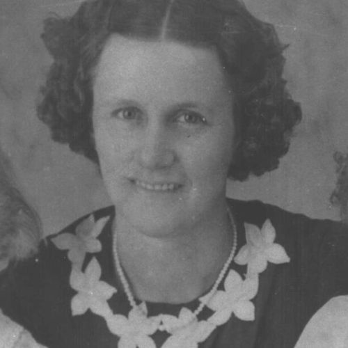 Gwenneth Rita Struckwick1