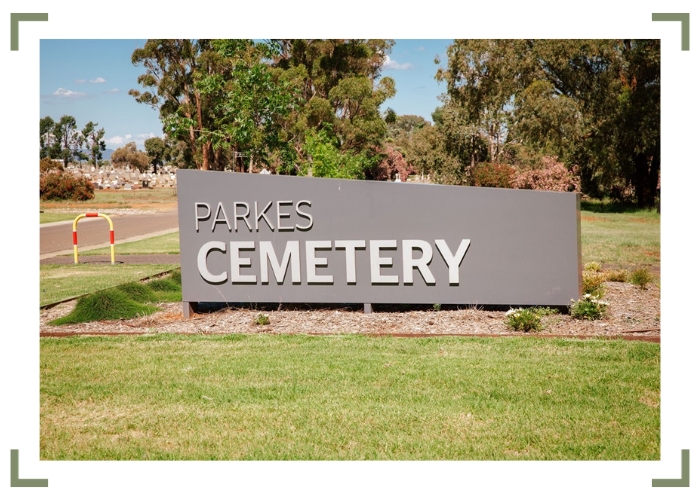 ParkesCemetery1